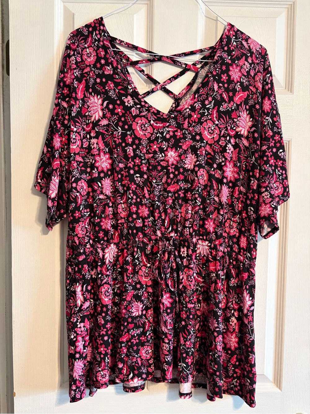 Lane Bryant Top 18/20 Plus Size Pink Floral Lattice Crisscross Back Tunic Blouse